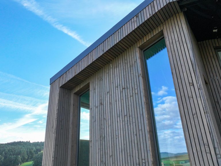 8428894d-e856-42c9-a6a2-fdafec9007a8 (1)