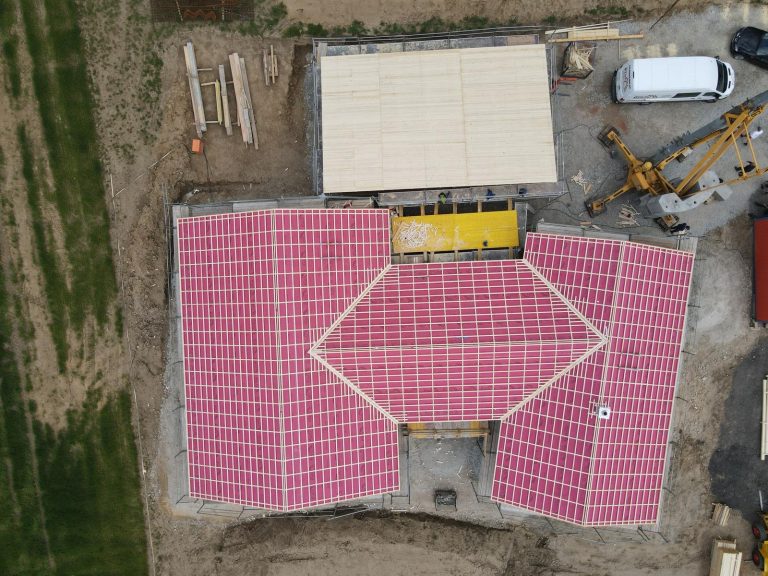 f6cec6d4-573a-4d55-9628-21701f159a4f